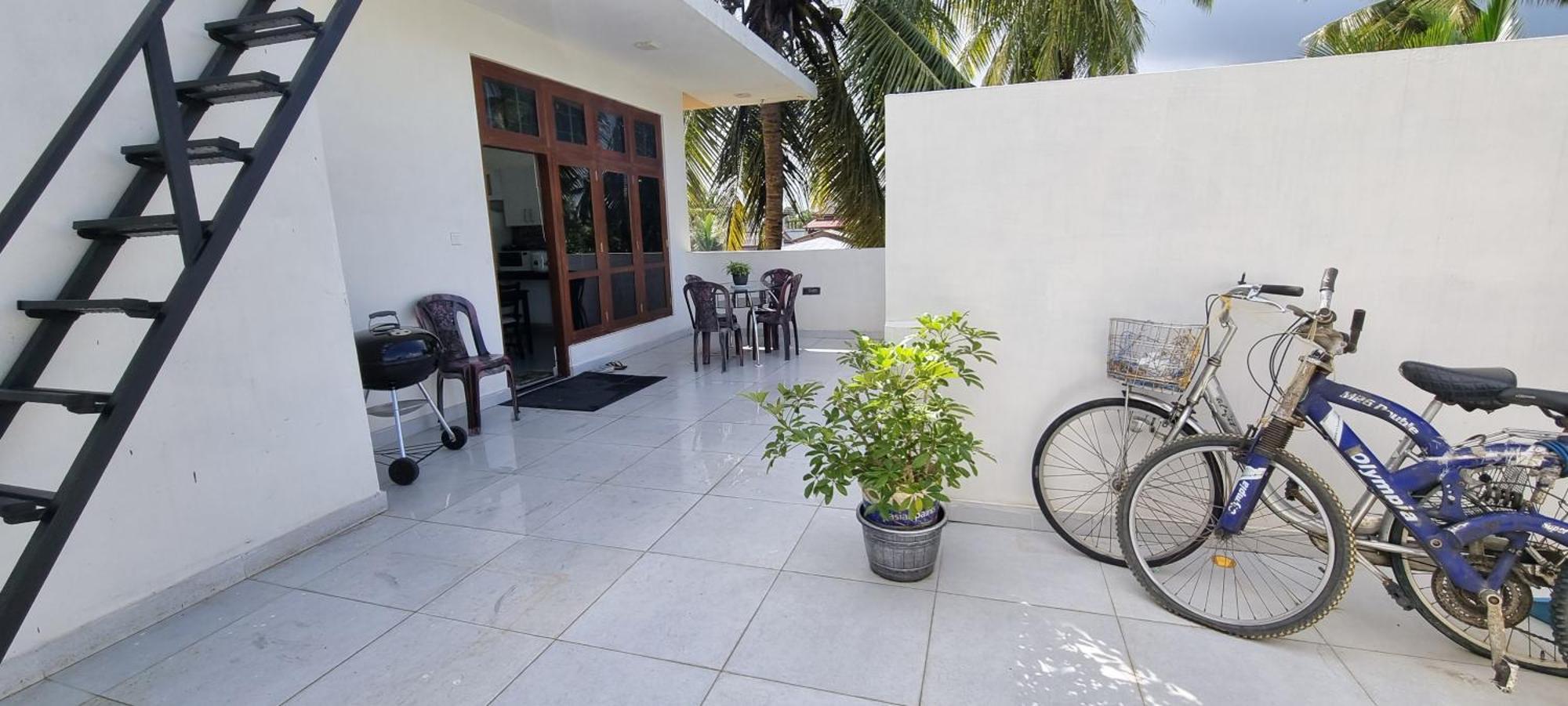 Wis Villa Ґалле Екстер'єр фото
