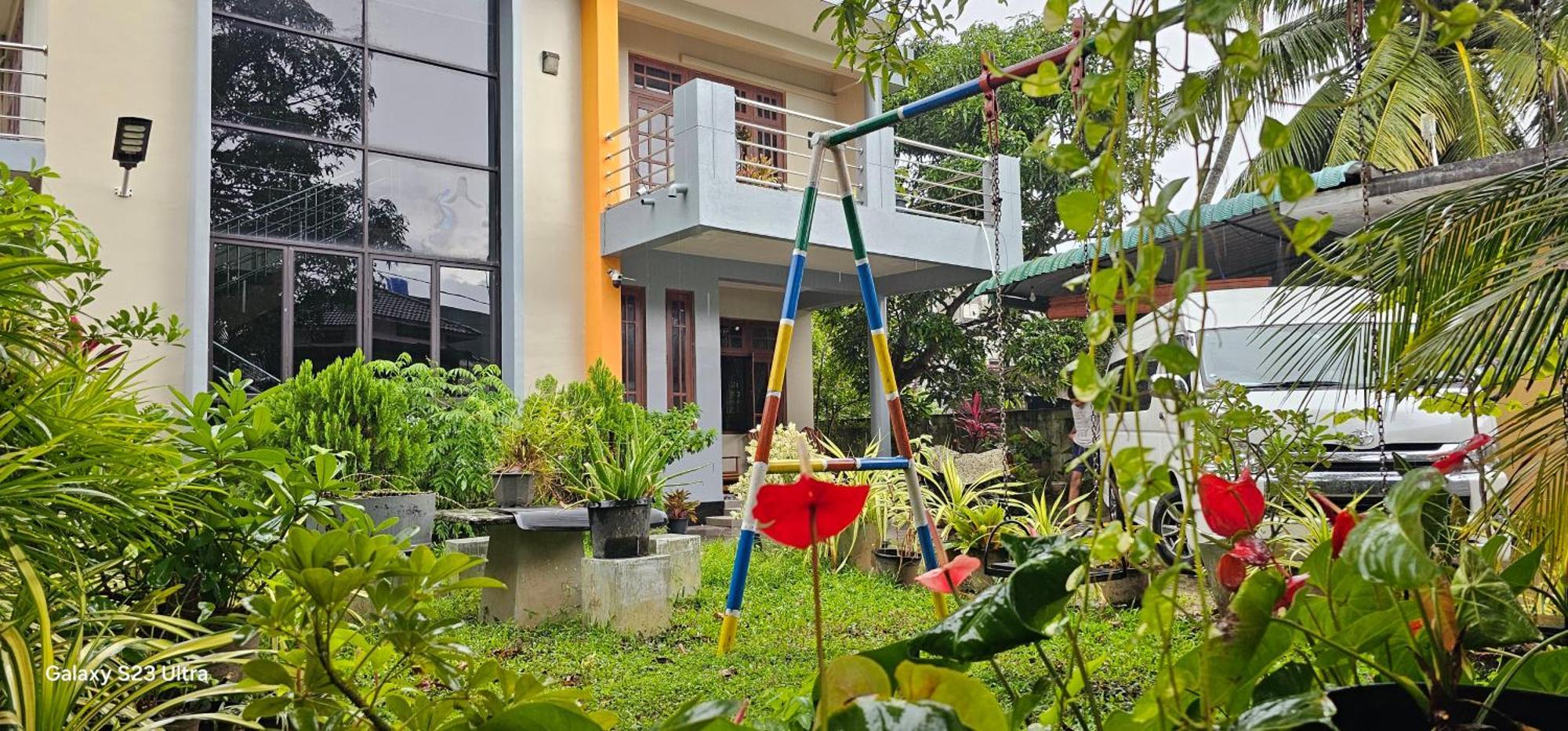 Wis Villa Ґалле Екстер'єр фото